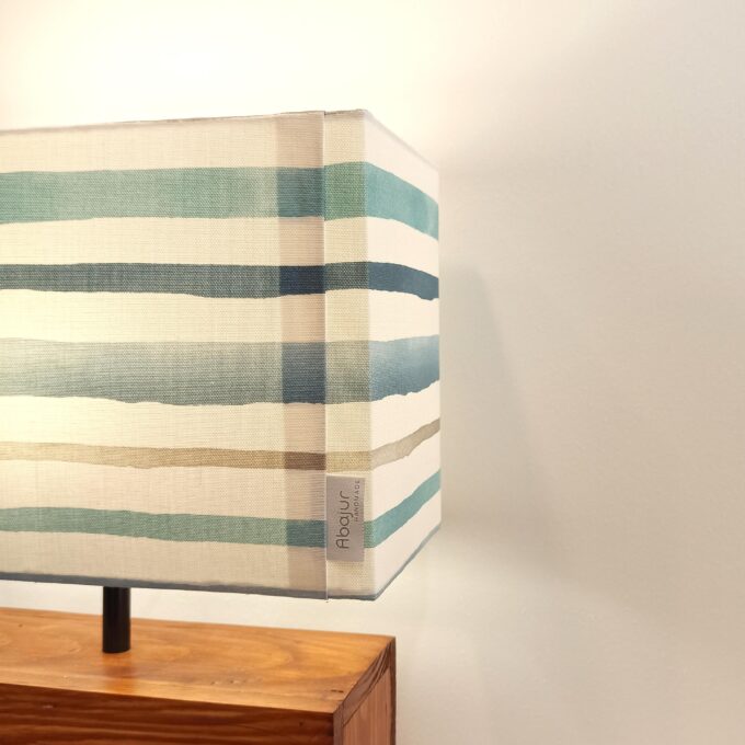 wood-block-table-lamp-blue-stripes (7)