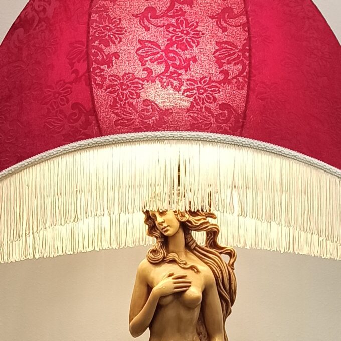 aphrodite-table-lamp-12